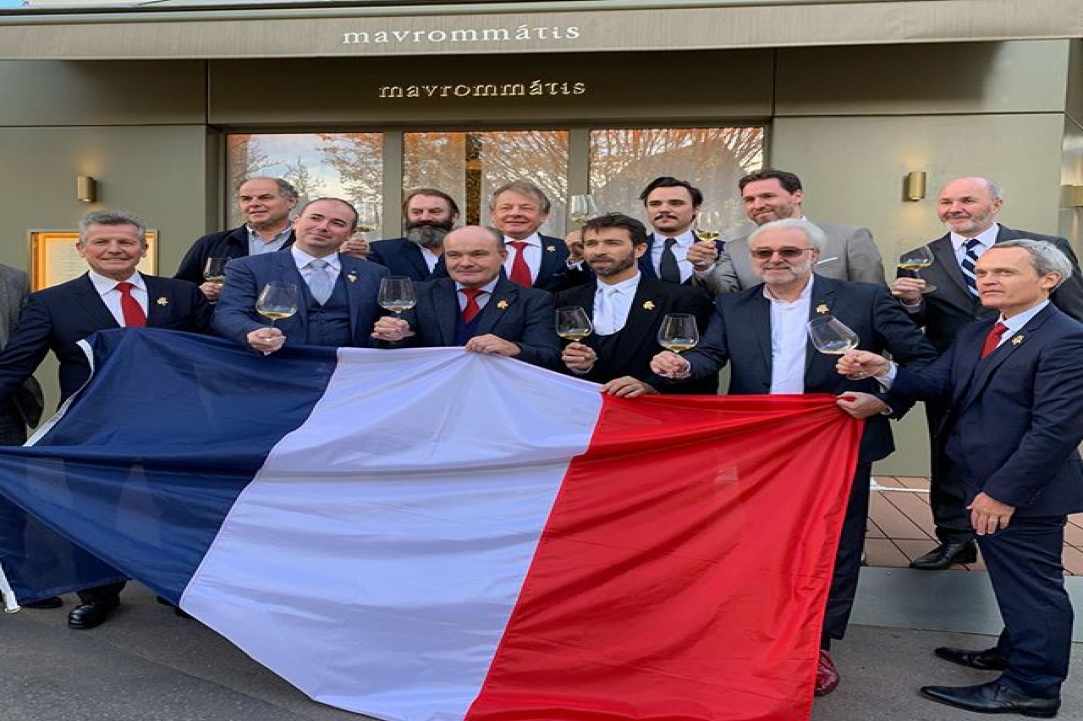 “45 συνταγές από την Ελλάδα, φτιαγμένες με αγάπη”