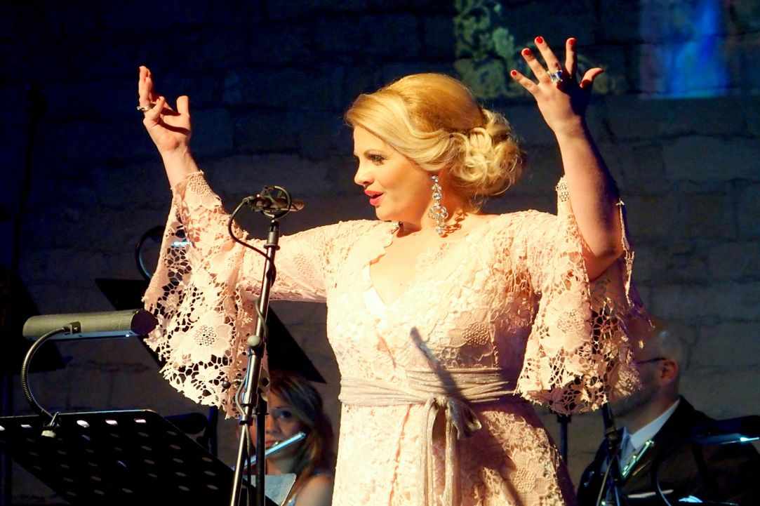 Limassol Flute Choir Flautissimo presented...