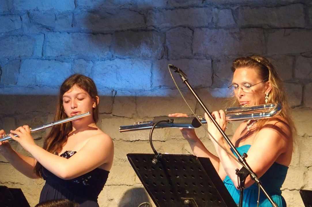 Limassol Flute Choir Flautissimo presented...