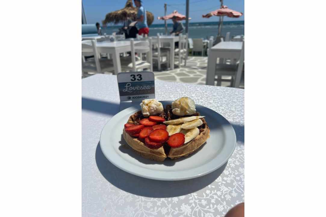 LoveSea Beach Bar Resto: Where Every Visit Feels Like a Greek-Style Holiday...