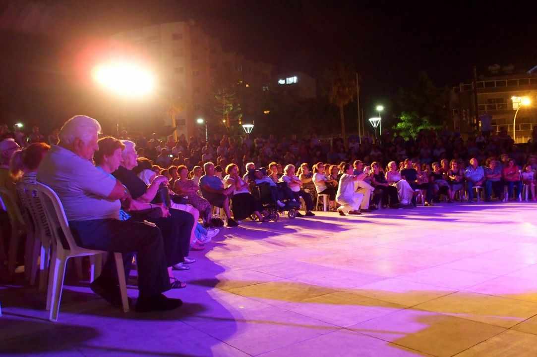 How  Limassol celebrated the "Kataklismos"
