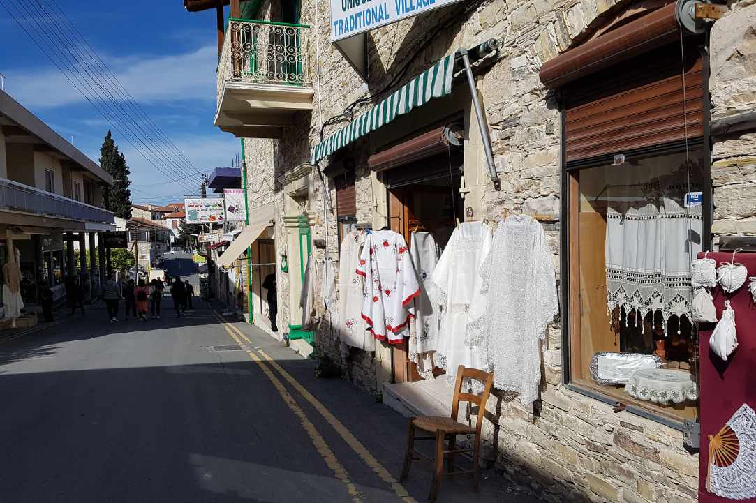 Το γραφικό χωριό Λεύκαρα της επαρχίας Λάρνακας