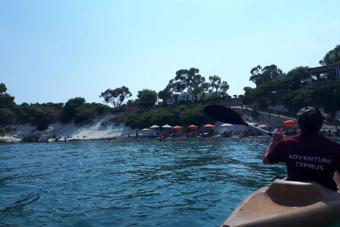 Πάμε για καγιάκ στις παραλίες της Κύπρου μας!