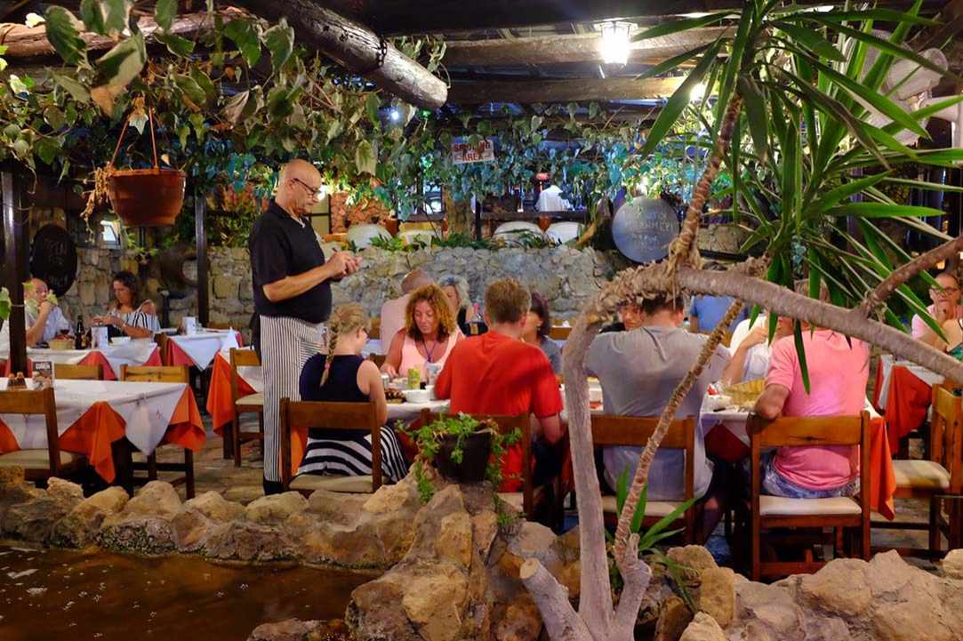 Interview with the director of Mandra Tavern in Pafos