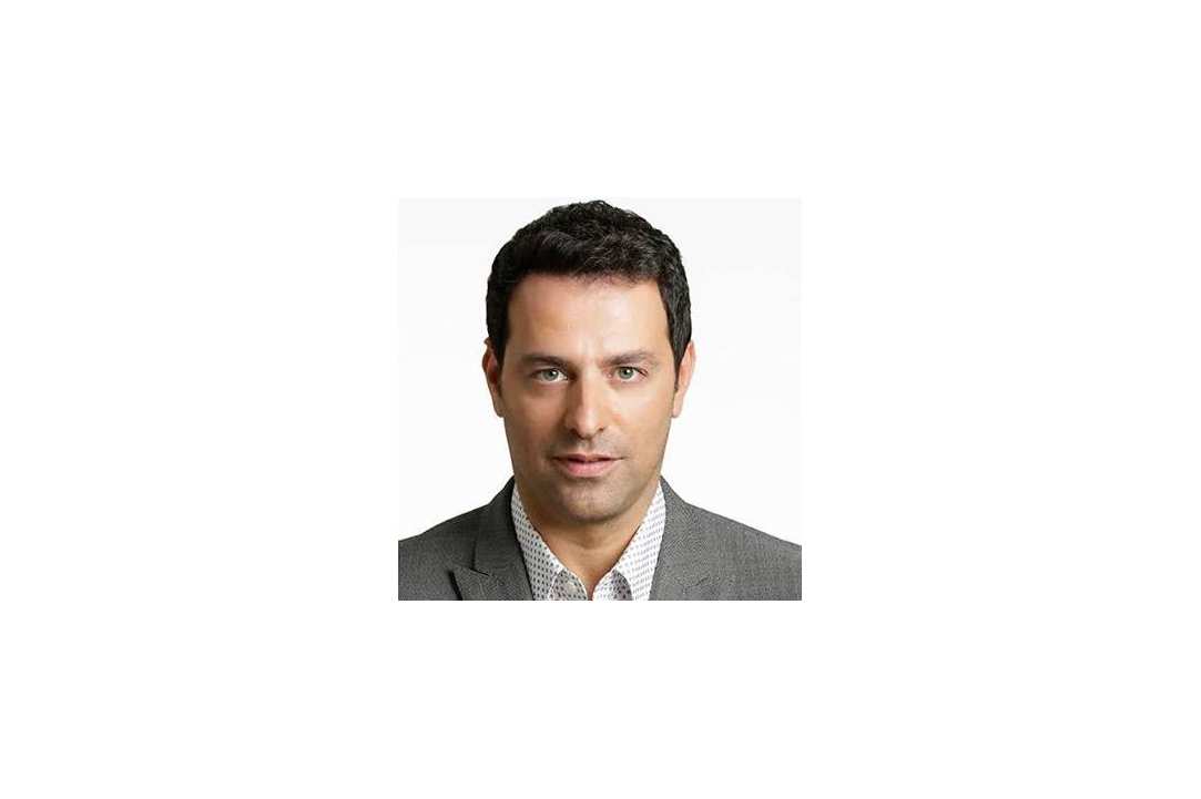 Ο γνωστός ηθοποιός και σκηνοθέτης Στέλιος Καλαθάς μας μιλά για τα σεμινάρια που παραδίδει