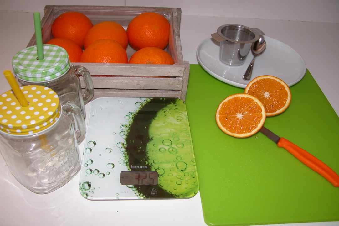 Portokalada (Fresh Homemade Orangeade) 