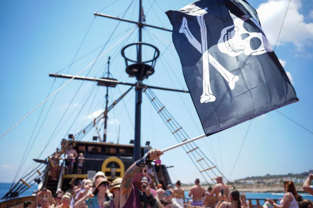 Το Black Pearl σαλπάρει με ειδική προσφορά για Κύπριους!