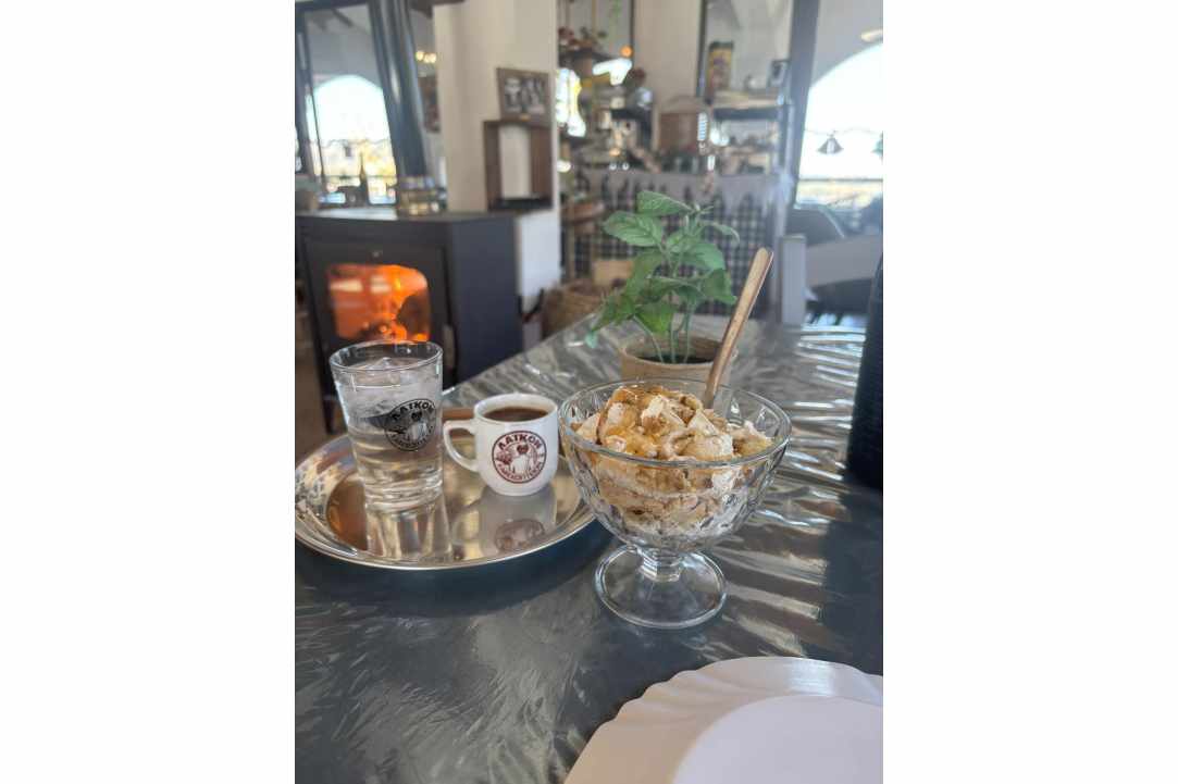 From the “Tzisisve” to the Freddo and to the most authentic brunch we’ve ever had