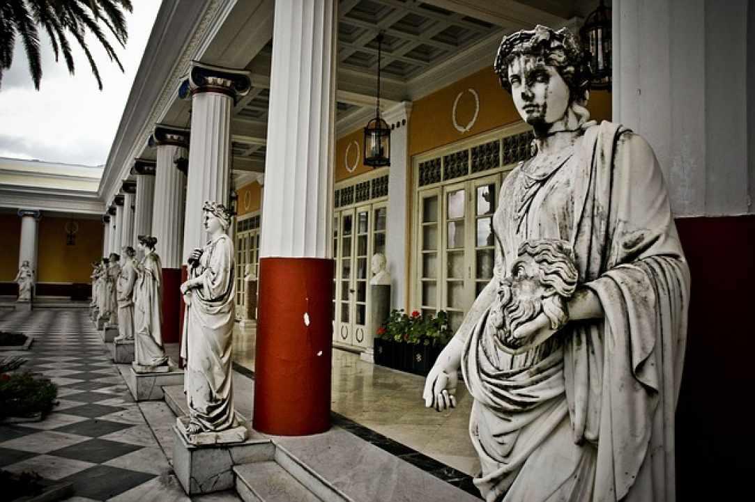 Ανακρέοντας