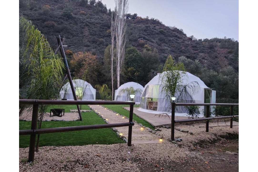 Μοναδική εμπειρία glamping στον Καλοπαναγιώτη