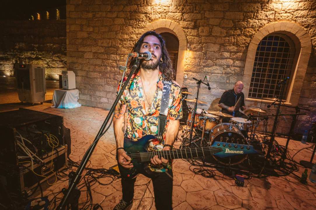 Γνωρίζοντας καλύτερα τον Χάρη Πάρη
