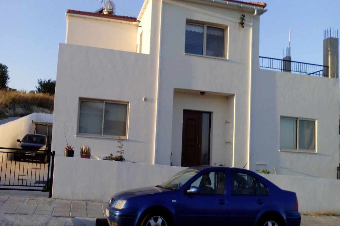 3 Houses in one plot for sale gallery image 3