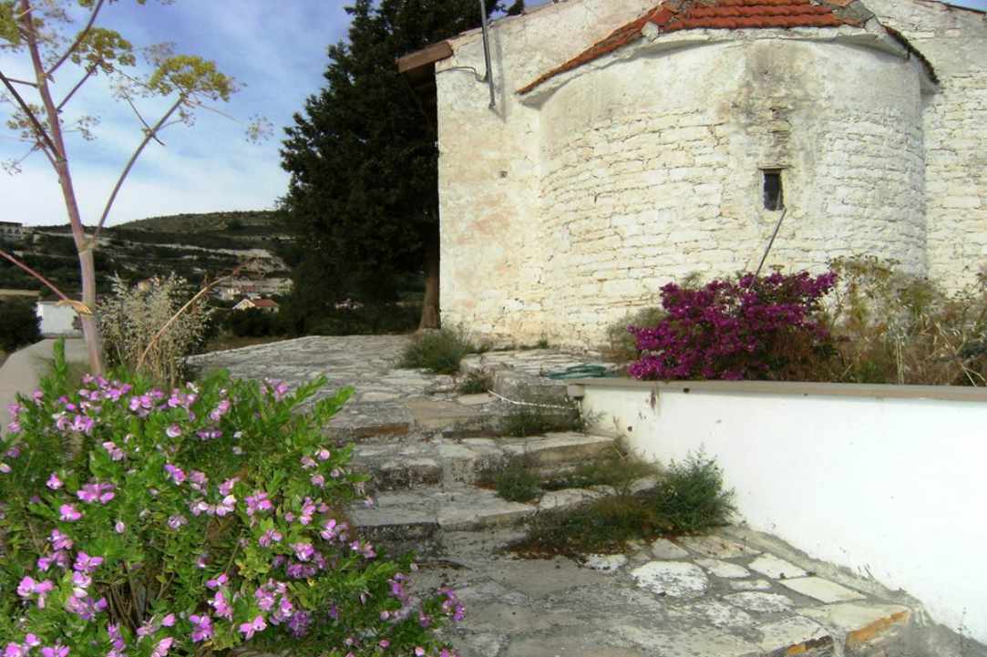Το Εκκλησάκι της Αγίας Αναστασίας της Φαρμακολύτριας στα Λεύκαρα