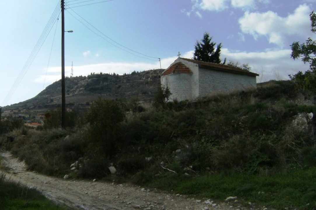 Το Εκκλησάκι της Αγίας Αναστασίας της Φαρμακολύτριας στα Λεύκαρα