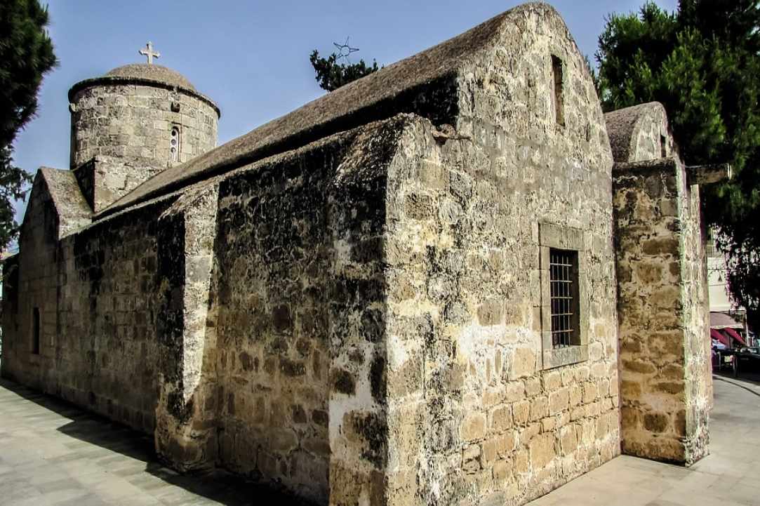 Η εκκλησία της Αγίας Άννας – Παραλίμνι gallery image 3
