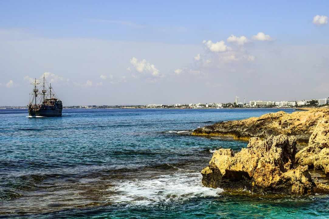 Η ιστορική εξέλιξη της Αγίας Νάπας