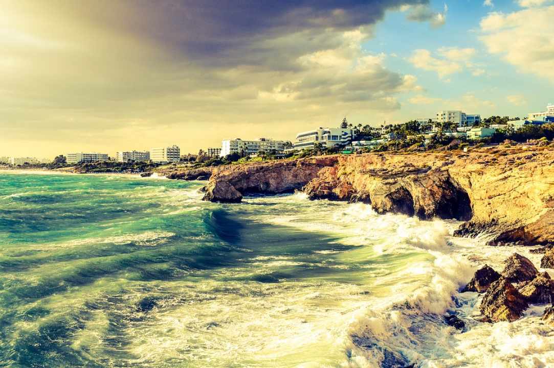 Η ιστορική εξέλιξη της Αγίας Νάπας