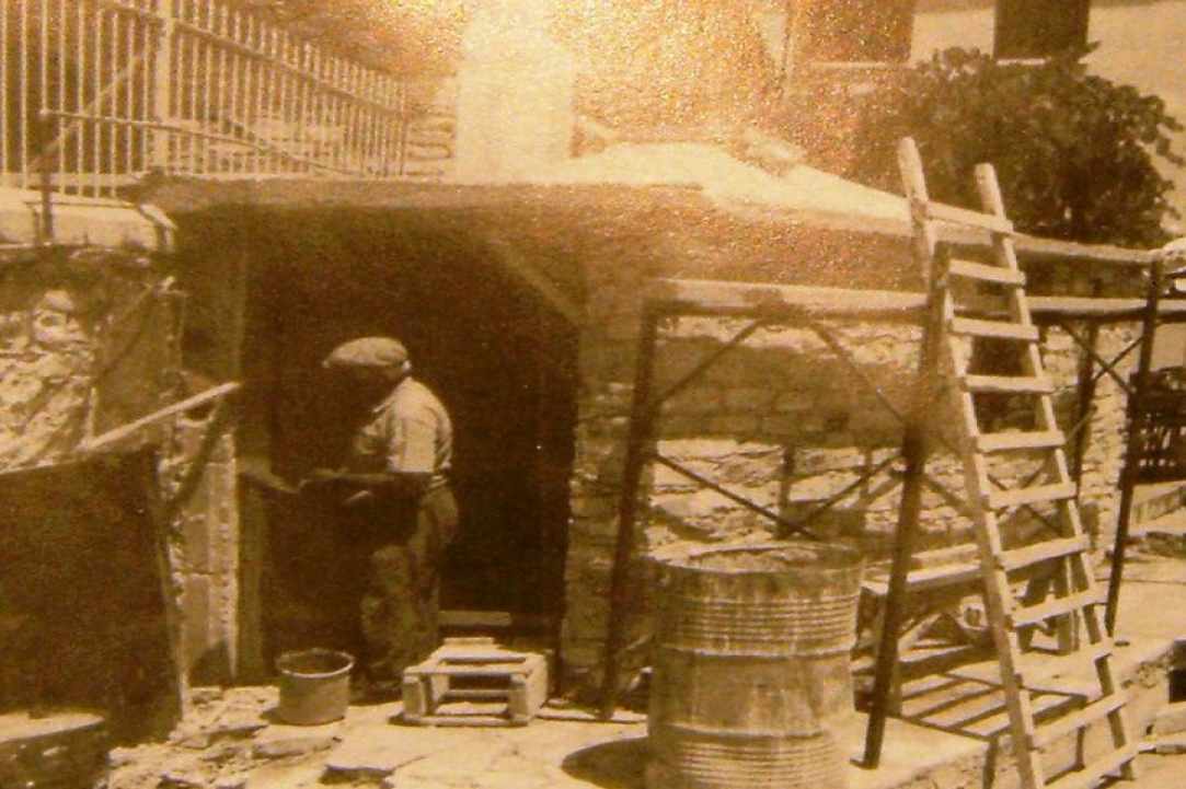 Το παρεκκλήσι της Αγίας Παρασκευής στα Λεύκαρα 