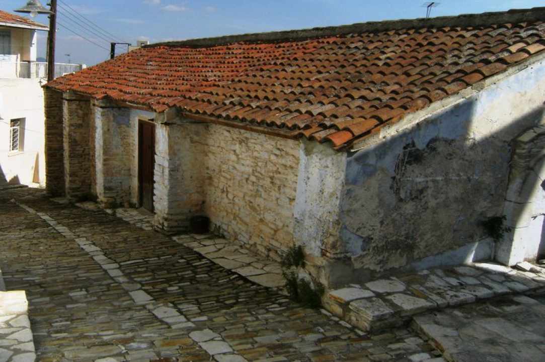 To Παρεκκλήσι Αγίου Ανδρόνικου στα Λεύκαρα