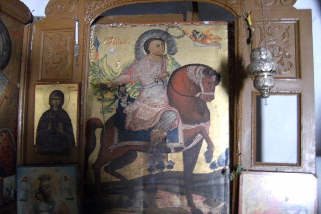 Το Παρεκκλήσι του Αγίου Δημητρίου στα Λεύκαρα 