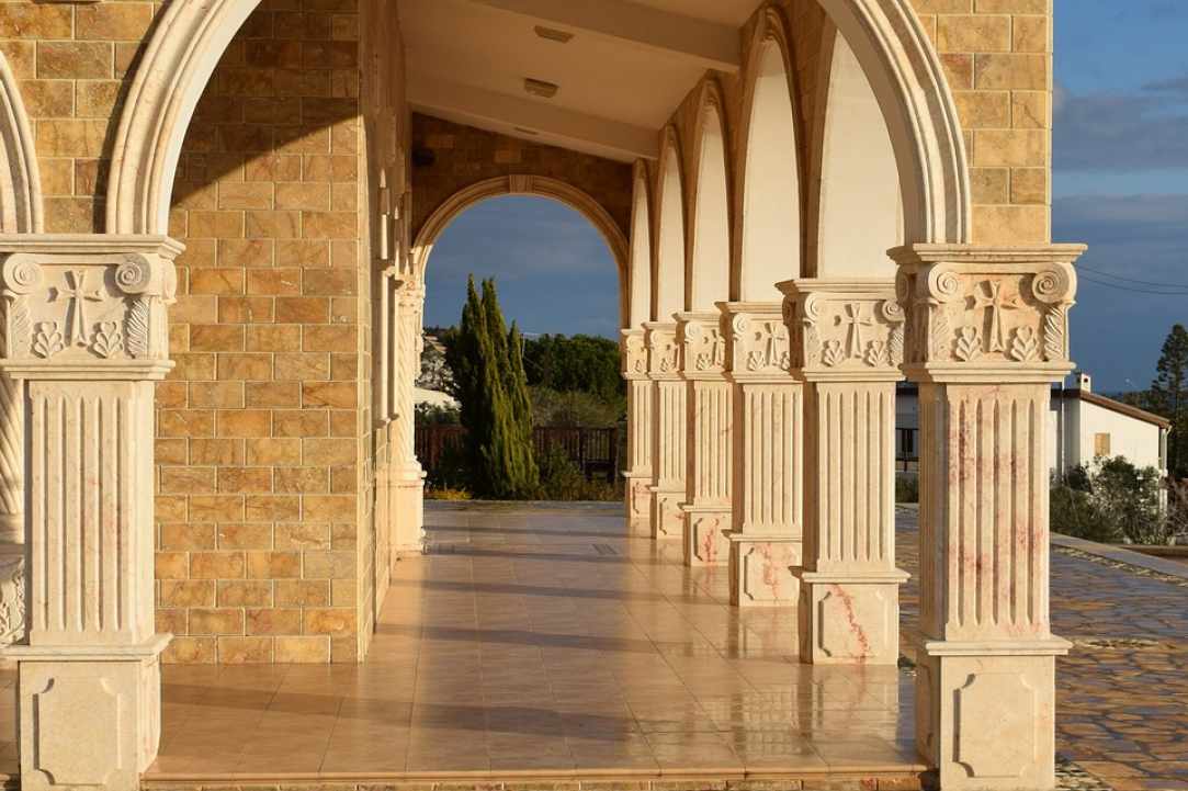 Η ιστορική εξέλιξη της Αγίας Νάπας