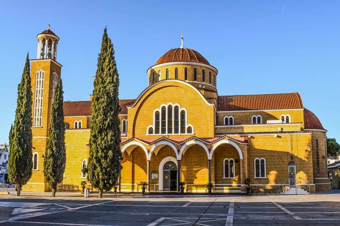 Το Παραλίμνι του χθες και η Πόλη του Σήμερα