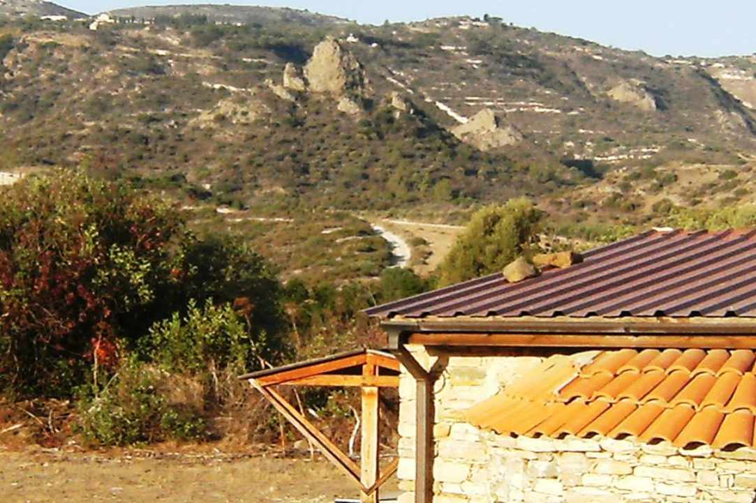 Το εξωκλήσι του Άγιου Γεώργιου του Συρκάτη στα Λεύκαρα