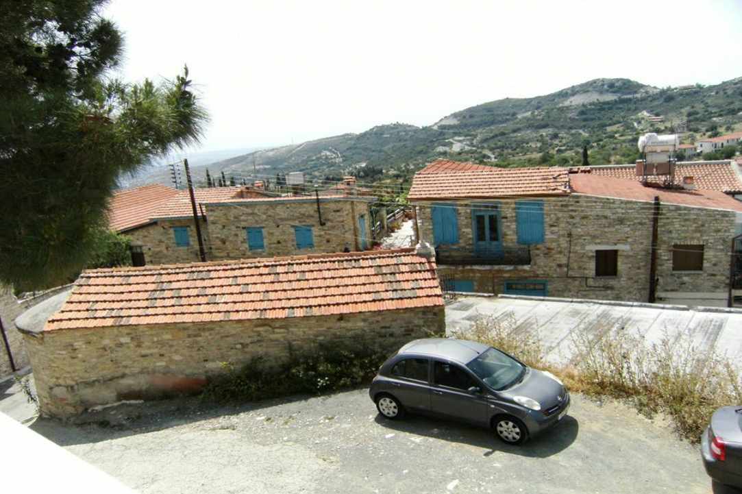 Το παρεκκλήσι του Αγίου Ξενοφών του Ξορινού στα Λεύκαρα