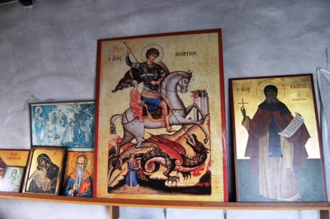 Το εκκλησάκι του Αγίου Γεωργίου του Οξύ στα Λεύκαρα