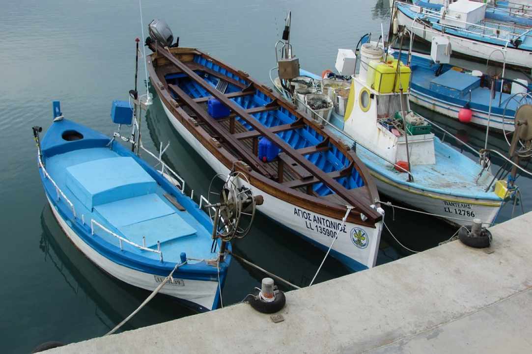 Το αλιευτικό καταφύγιο της Αγίας Τριάδας