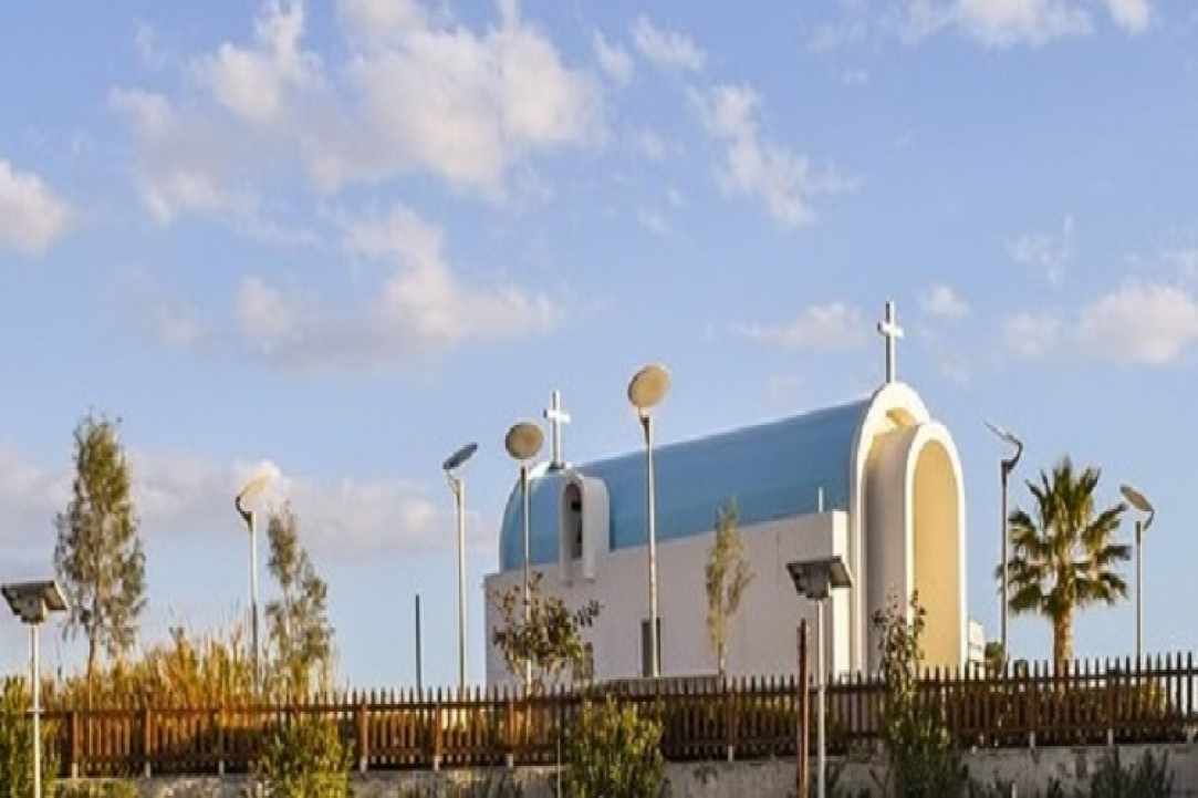 Το εκκλησάκι της Αγίας Τριάδας  gallery image 1