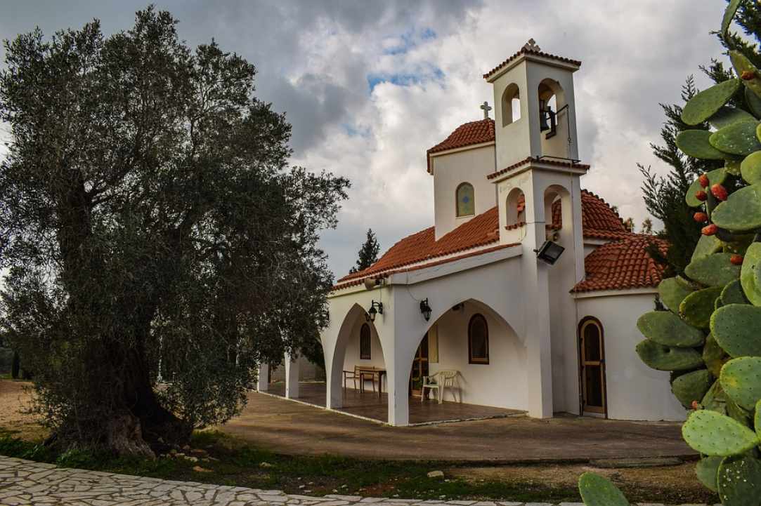Το εξωκλήσι του Αρχάγγελου Γαβριήλ στο Παραλίμνι