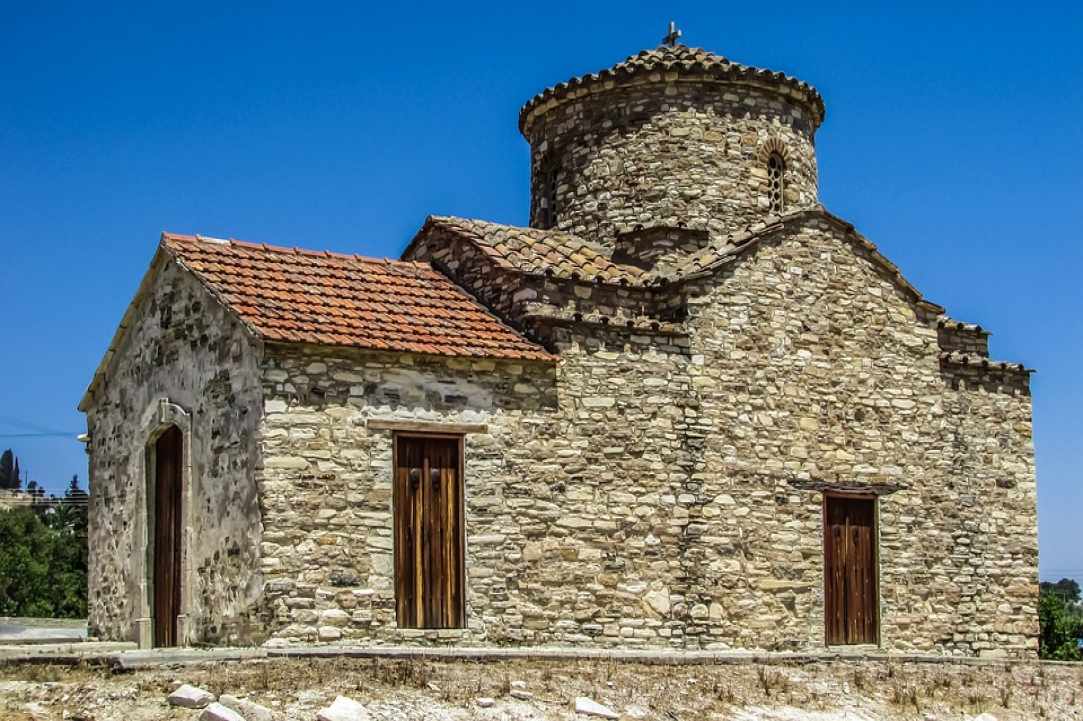 Το εξωκλήσι του Αρχαγγέλου Μιχαήλ στα Κάτω Λεύκαρα