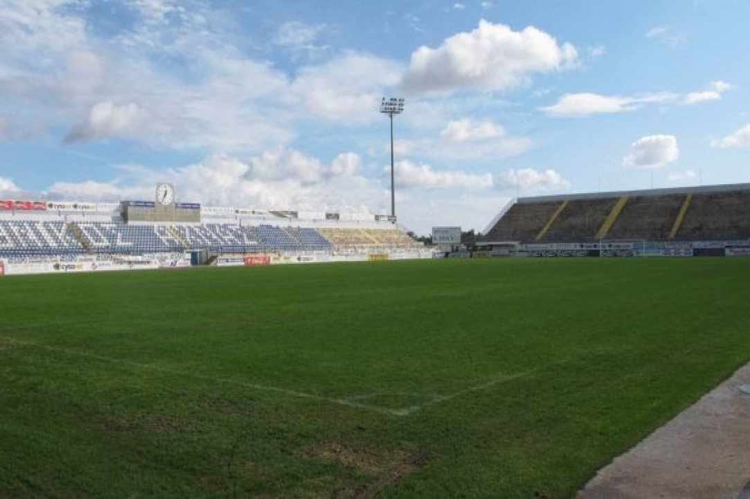 Τα Ποδοσφαιρικά Γήπεδα της Κύπρου