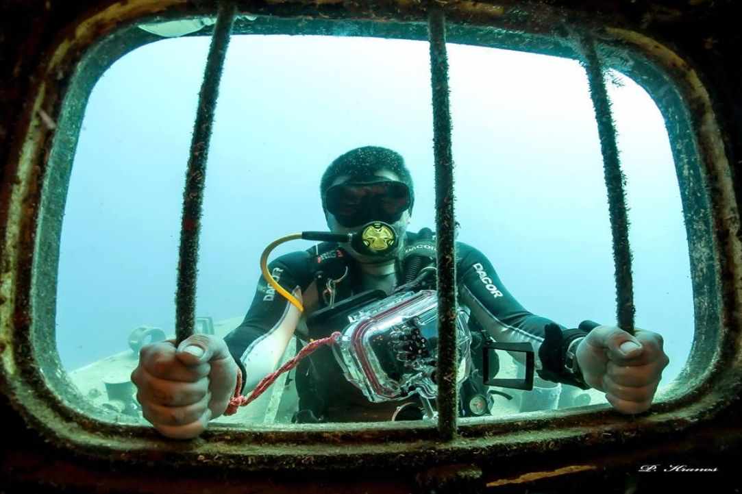 Constandis wreck dive