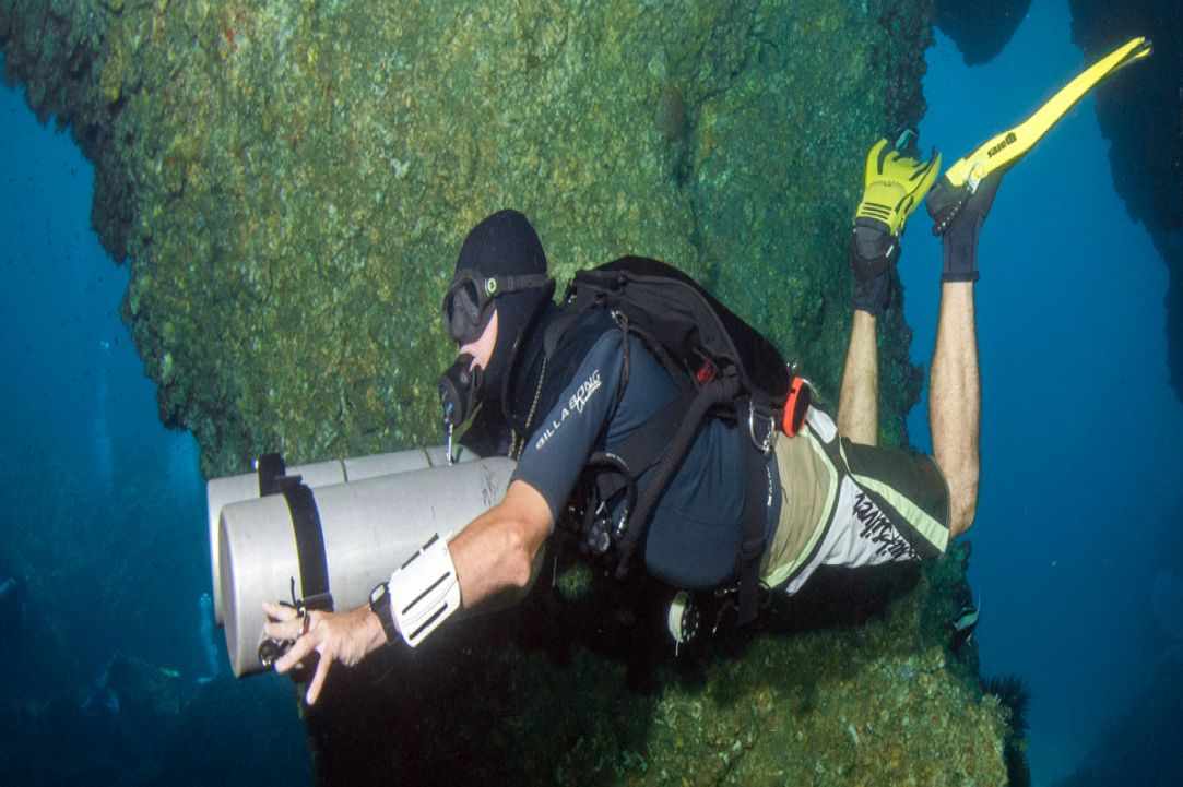 Sidemount Diving