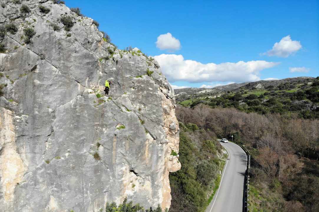 Οι Βράχοι των Χασαμπουλιών