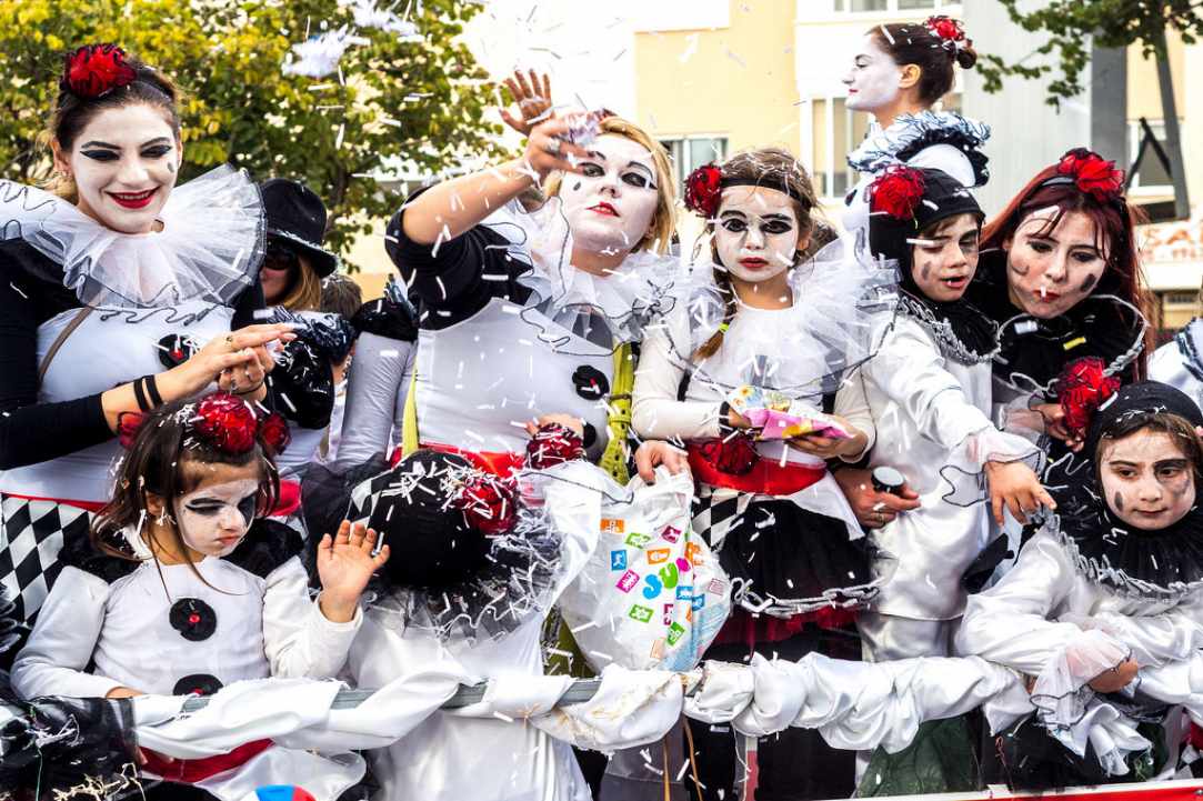 Απόκριες ας μασκαρευτούμε !!! 