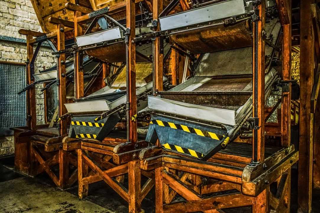 Η Ιστορία των "Μύλων Χαρουπιών" στη Λεμεσό -Το Κτίριο "Χαρουπόμυλος Λανίτη" στη Λεμεσό...