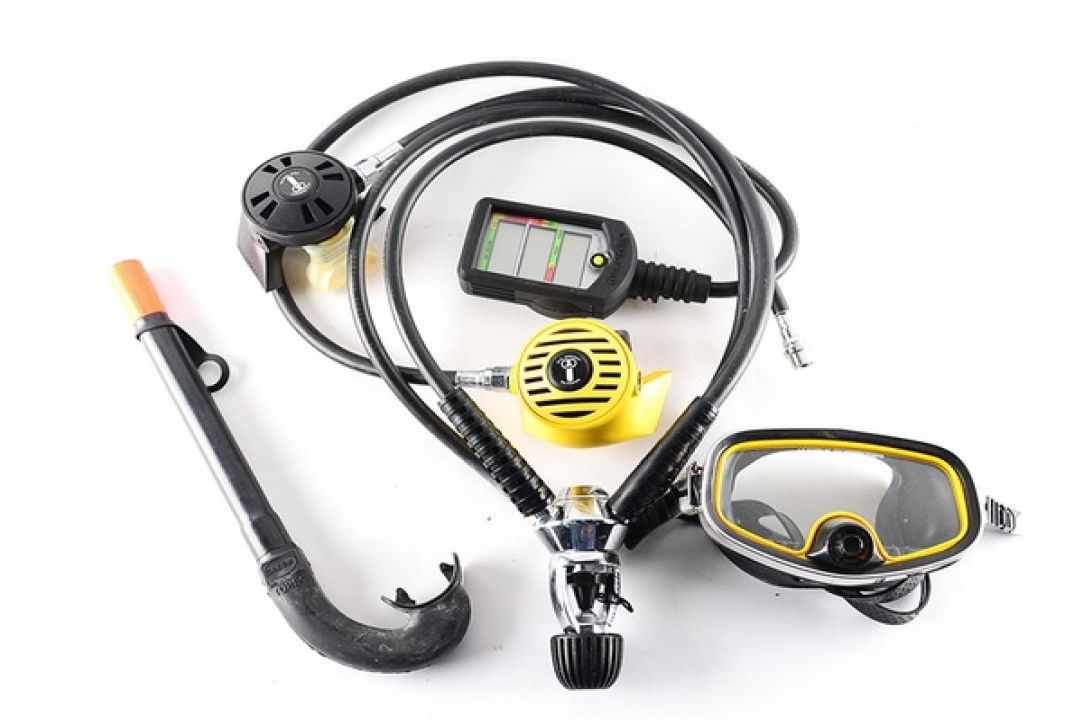 The Equipment Of The Scuba Diver