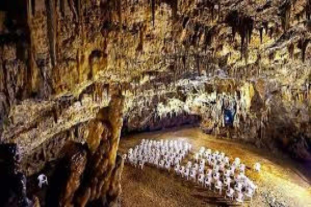 Σπήλαιο Δρογκαράτης στην Κεφαλονιά