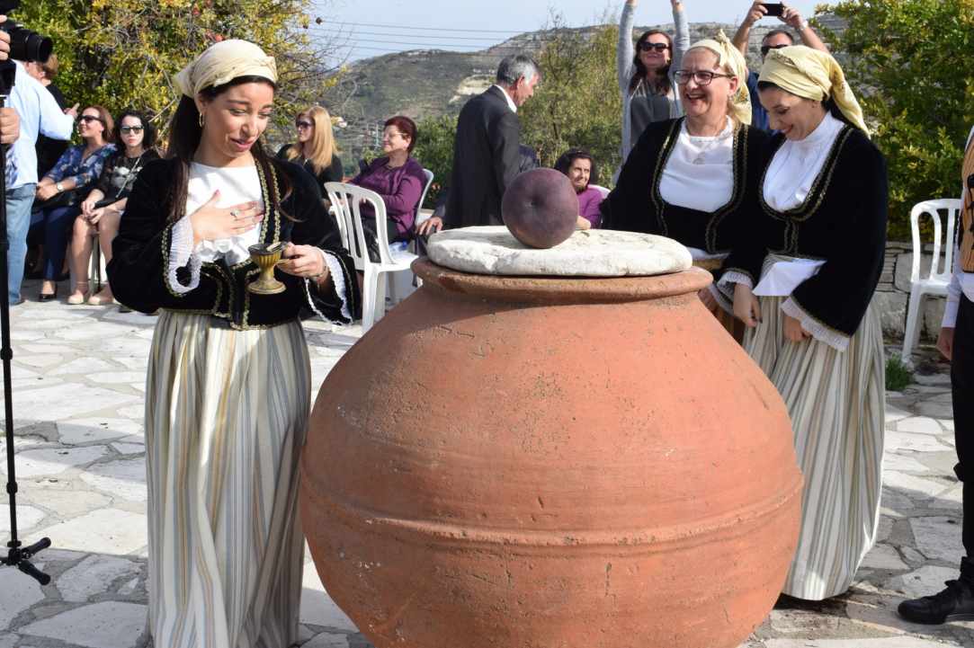 Opening the Pithari