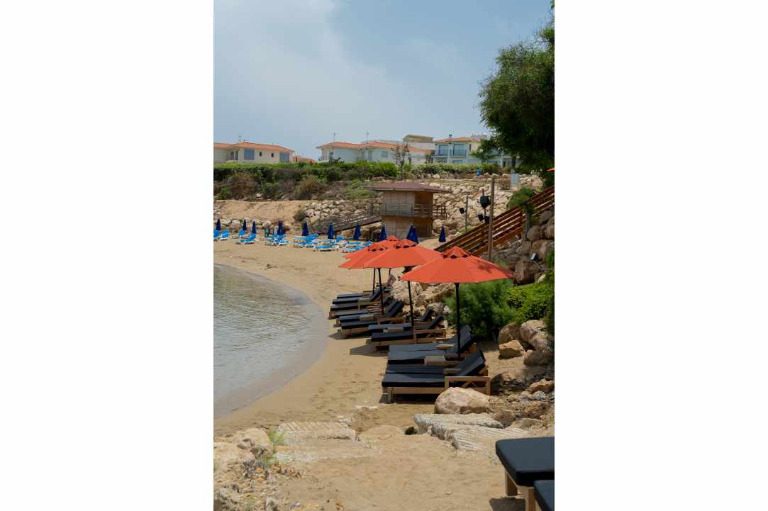 We Just Found the Most Stylish Beach Bar of the Summer