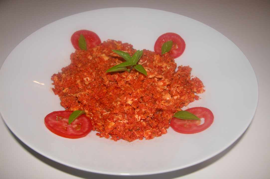 Pomilorotiania (Tomatoes with eggs)