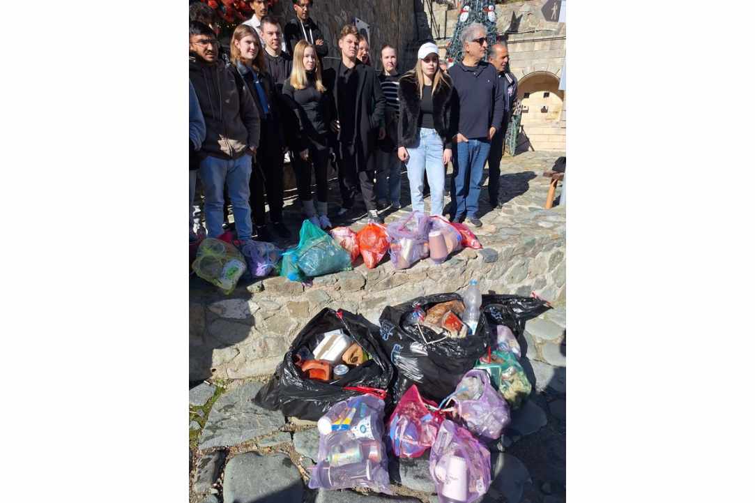 Χριστούγεννα χωρίς απόβλητα: Η φύση μας καλεί, και εμείς απαντάμε!