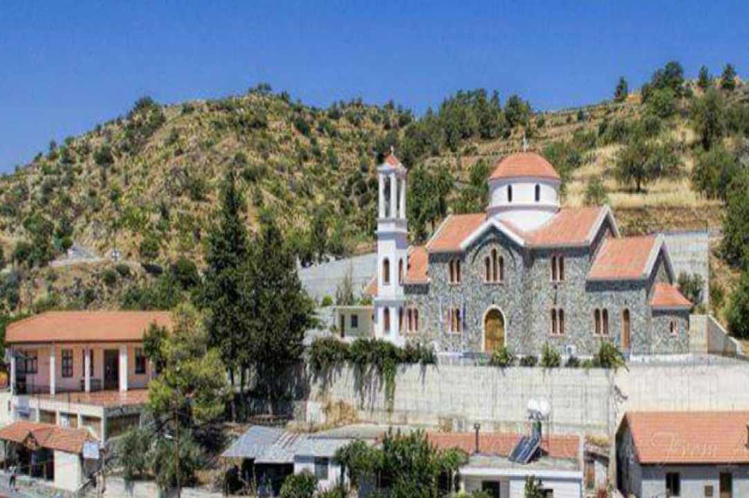 Οι Εκκλησίες  των Αγίων Κωνσταντίνου και Ελένης