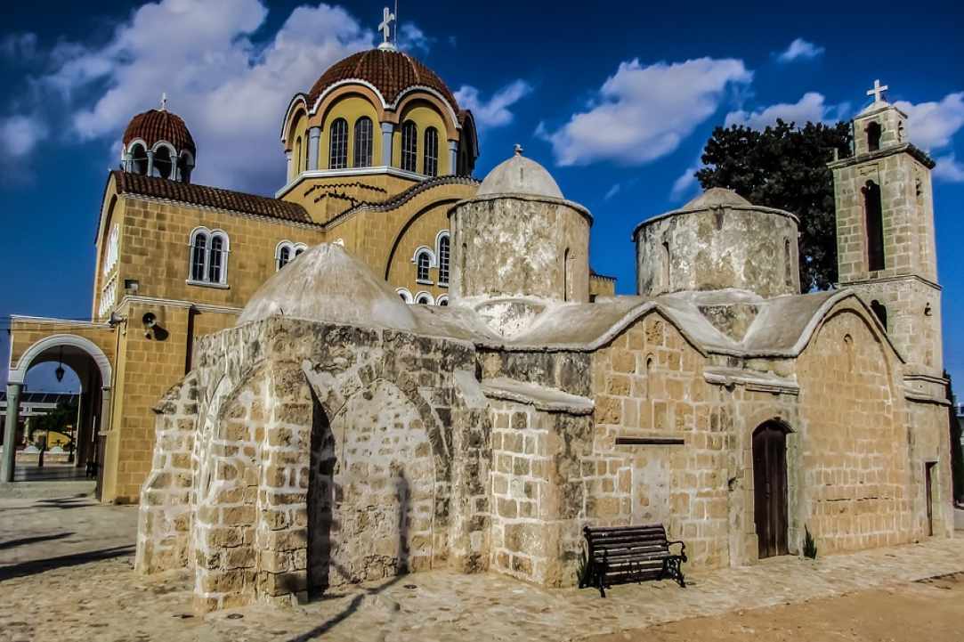 Η Παλαιά Εκκλησία Αρχαγγέλου Μιχαήλ στο Φρέναρος