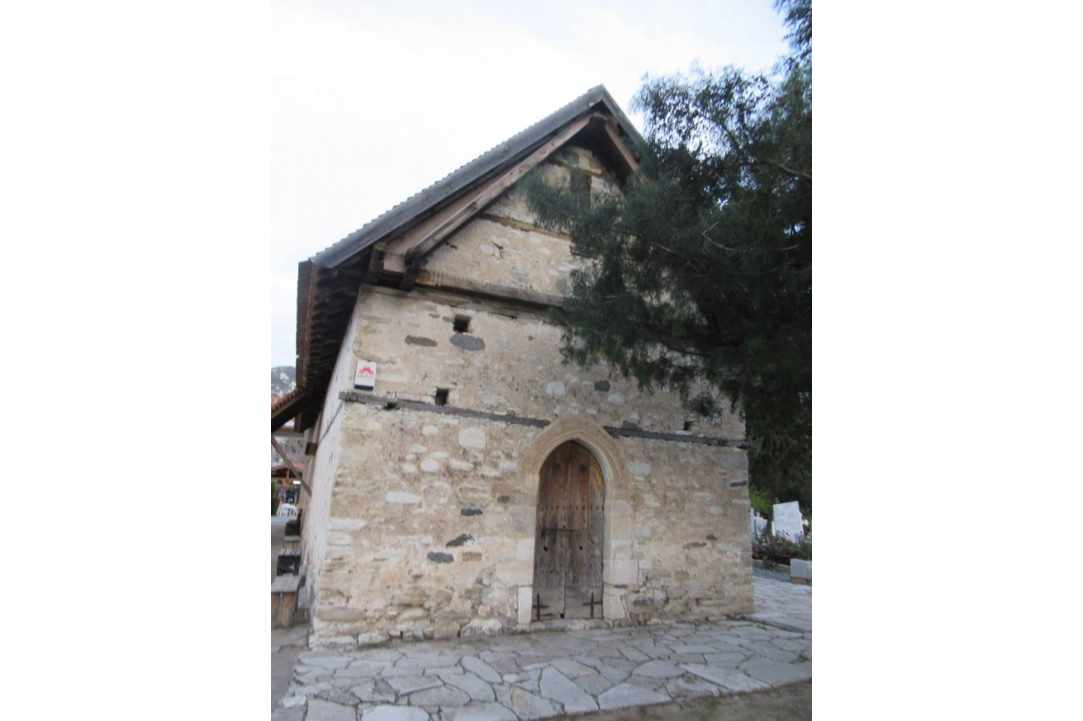 Η αρχαία εκκλησία της Παναγίας της Ελεούσας στην Τριμίκλινη