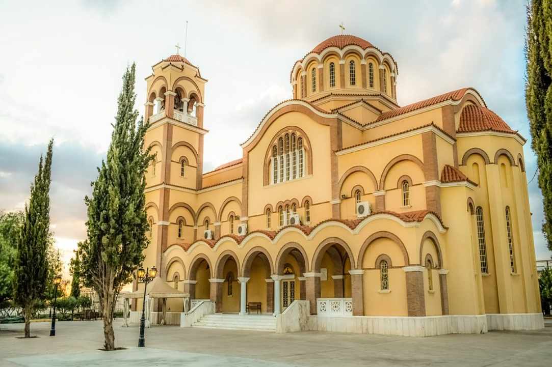 Το Παραλίμνι του χθες και η Πόλη του Σήμερα
