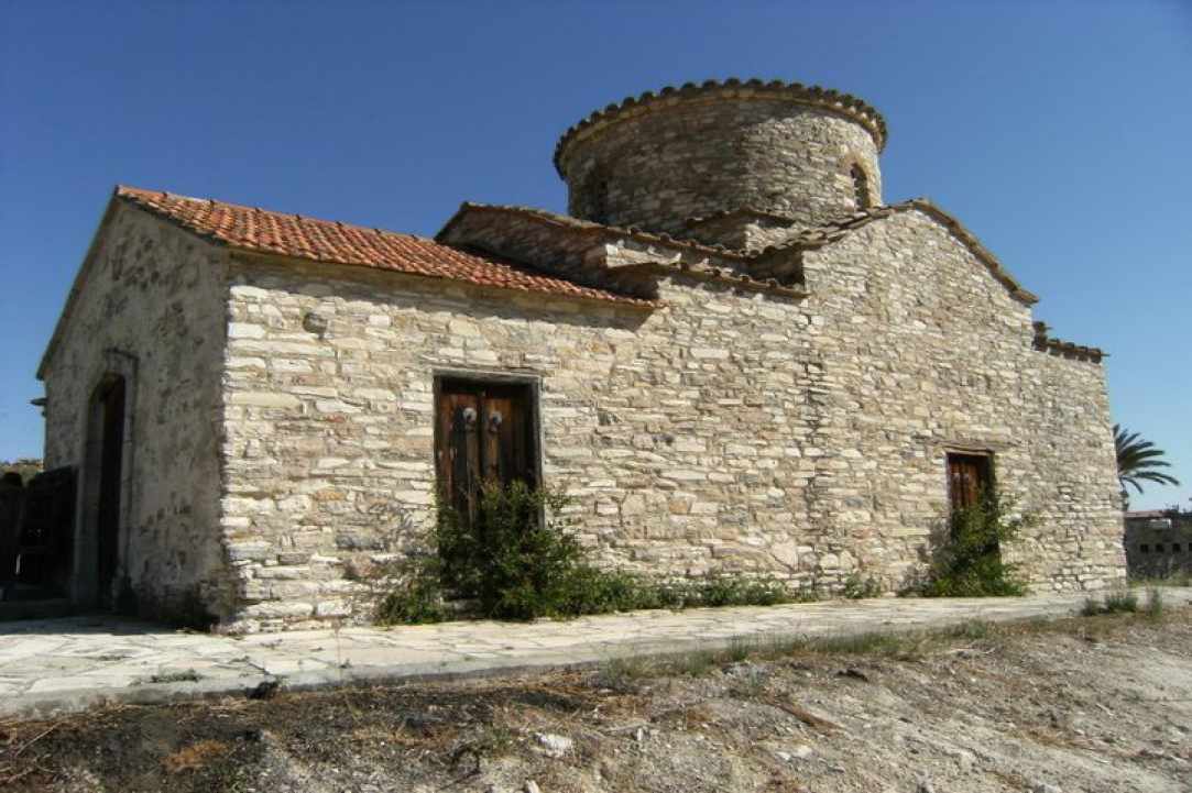 Το εξωκλήσι του Αρχαγγέλου Μιχαήλ στα Κάτω Λεύκαρα